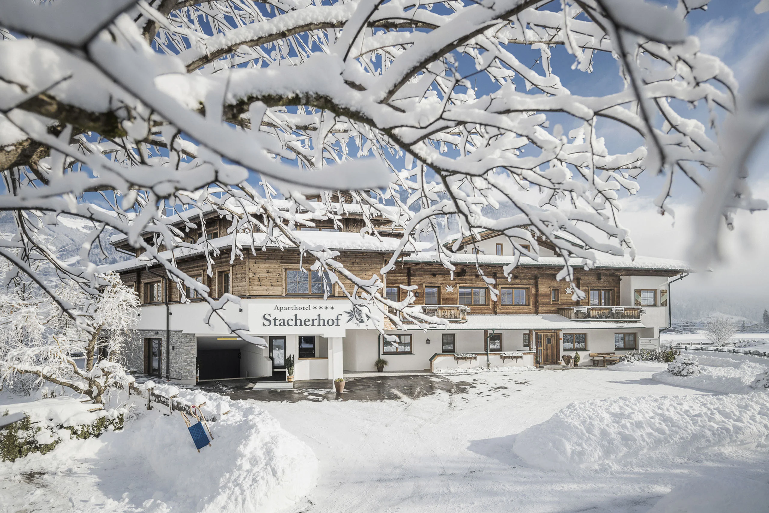 Euer Aparthotel im Zillertal – der Stacherhof Euer Aparthotel im Zillertal – der Stacherhof