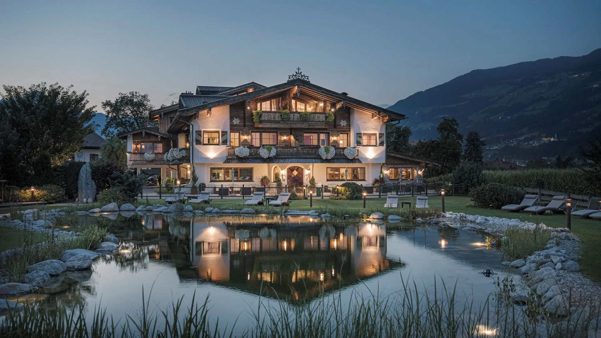 Euer Aparthotel im Zillertal – der Stacherhof Euer Aparthotel im Zillertal – der Stacherhof