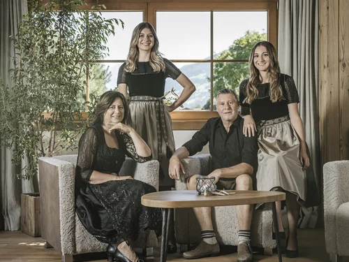 Euer Aparthotel im Zillertal – der Stacherhof Euer Aparthotel im Zillertal – der Stacherhof